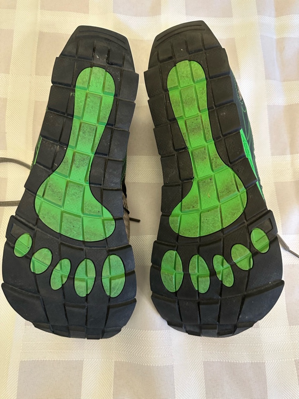 💚💎Altra Gray with Bright Green Trail Running Shoes Best for Sz. 9.5-10 Men’s💎💚 - Picture 8 of 12
